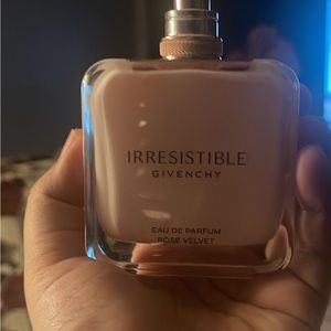 Givenchy Irresistible Eau de Parfum - Rose Velvet